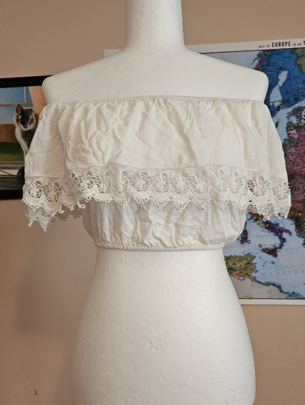 White Off-Shoulder Lace Crop Top